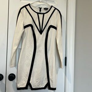 Bebe Dress white with black piping - size medium